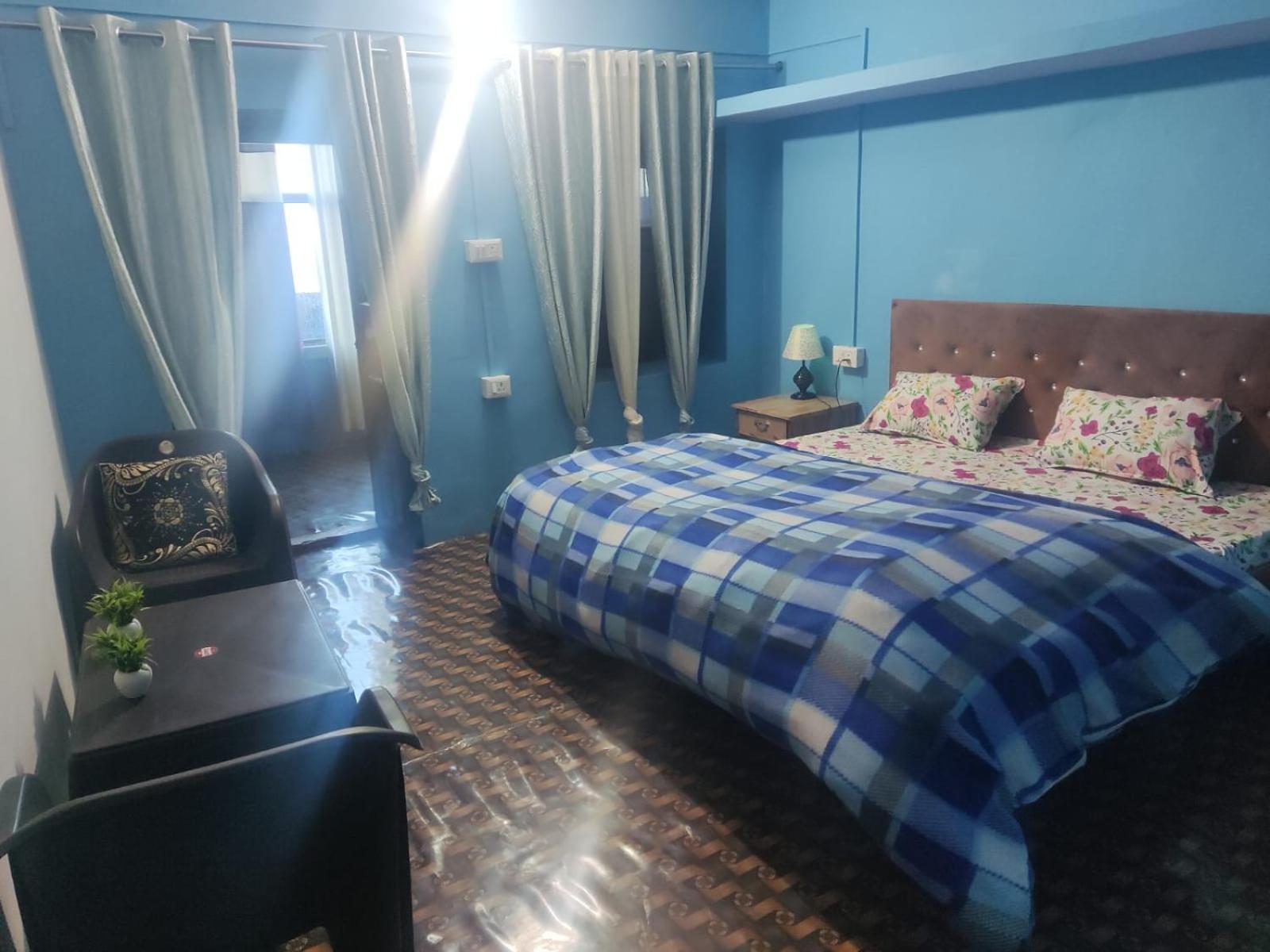 The Heavens Apartment Алмора Екстериор снимка