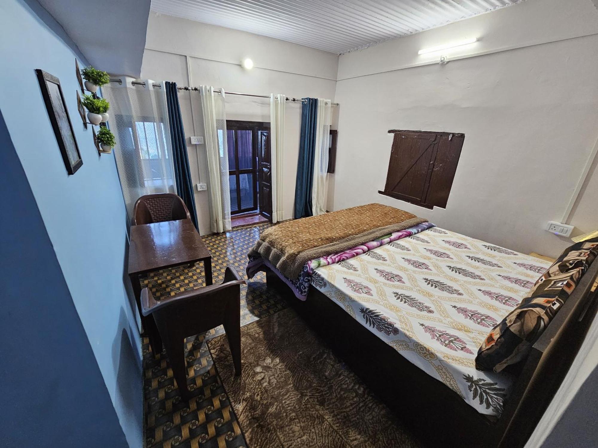 The Heavens Apartment Алмора Екстериор снимка